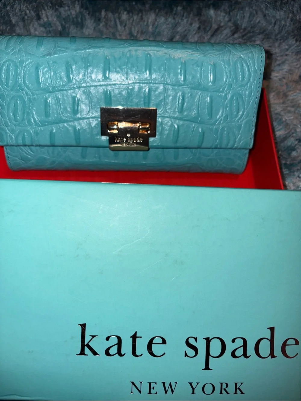 Kate Spade Turquoise Croc-Embossed Turnlock Wallet LIKE-NEW CONDITION